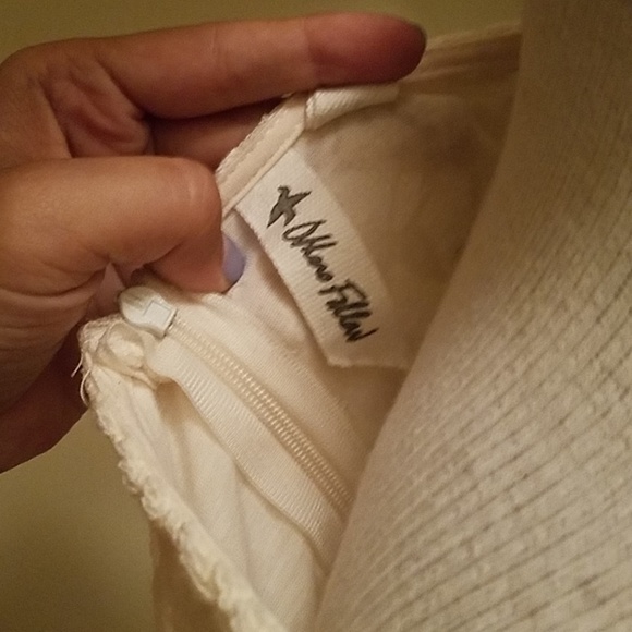 Lace Cream Womens dress - Picture 4 of 4